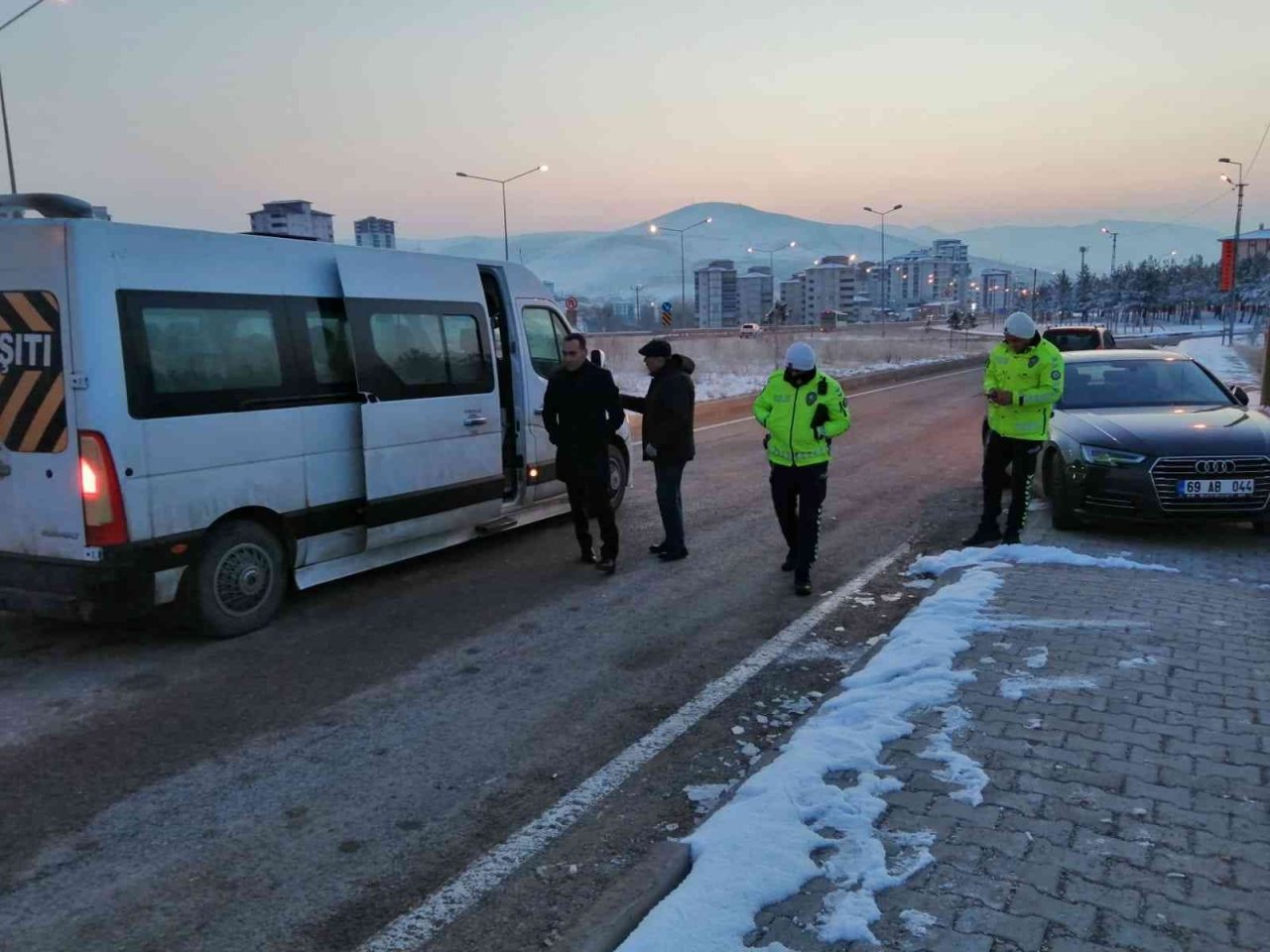 Bayburt’ta öğrenci servisleri denetlendi