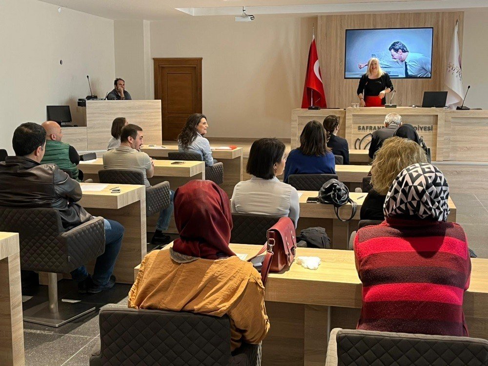 Safranbolu Belediyesinde bu yıl 13 hizmet içi eğitim verildi