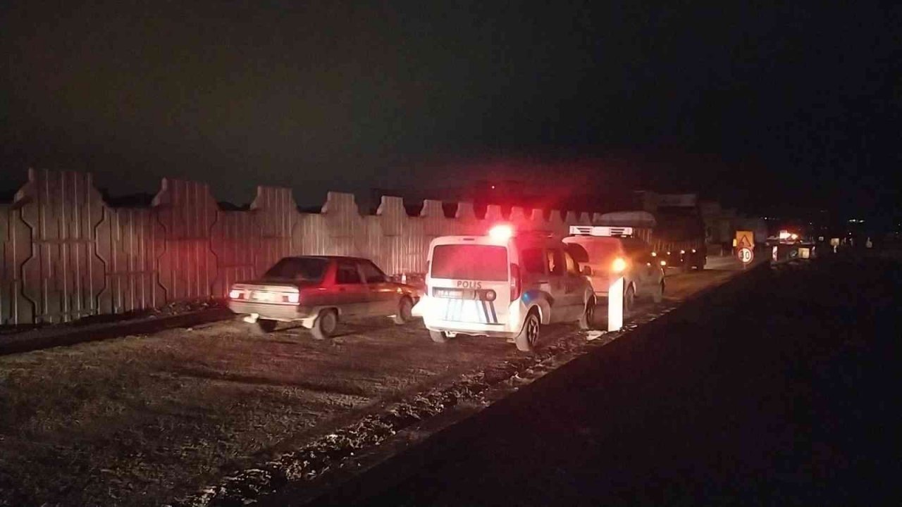 Direksiyon başında kalp krizi geçiren sürücü hayatını kaybetti