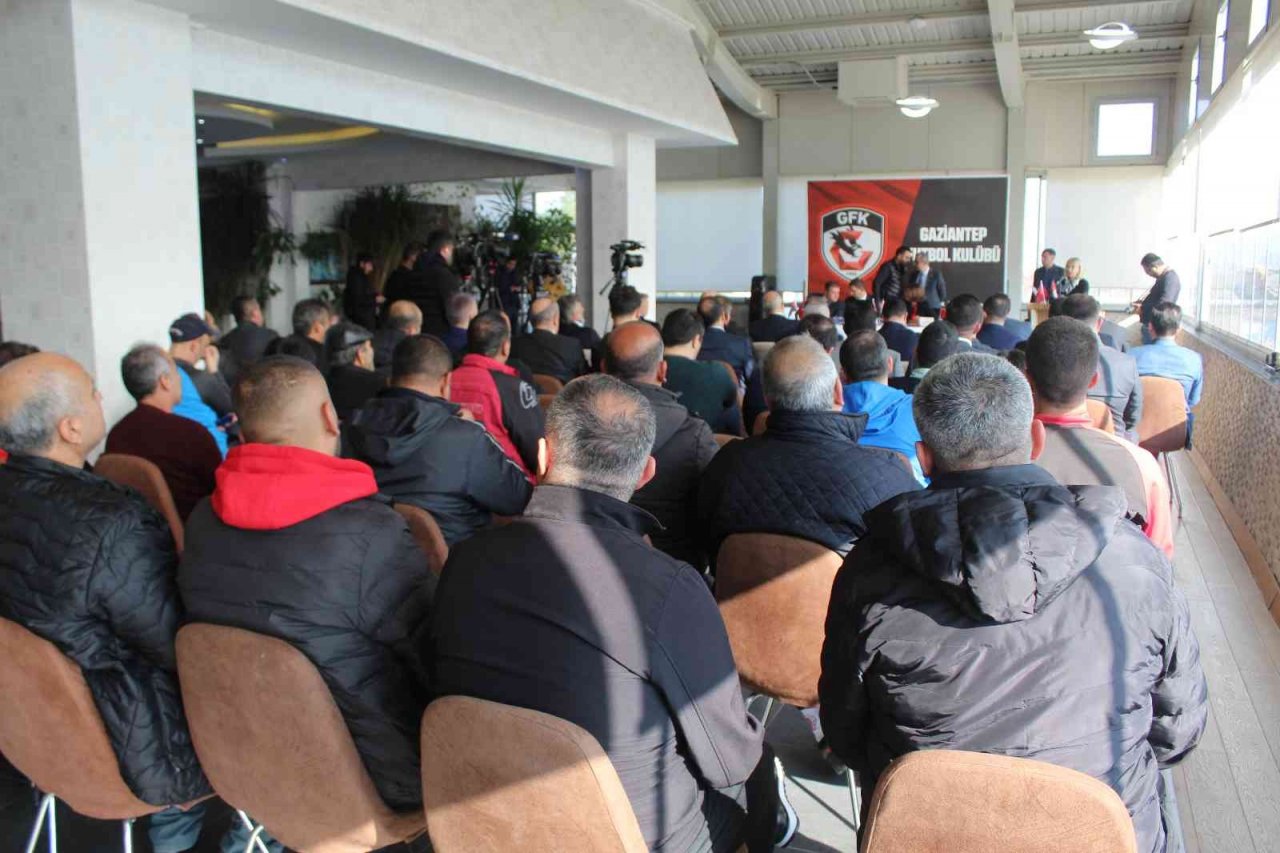 Gaziantep FK’da Cevdet Akınal yeniden başkan seçildi, önemli açıklamalarda bulundu