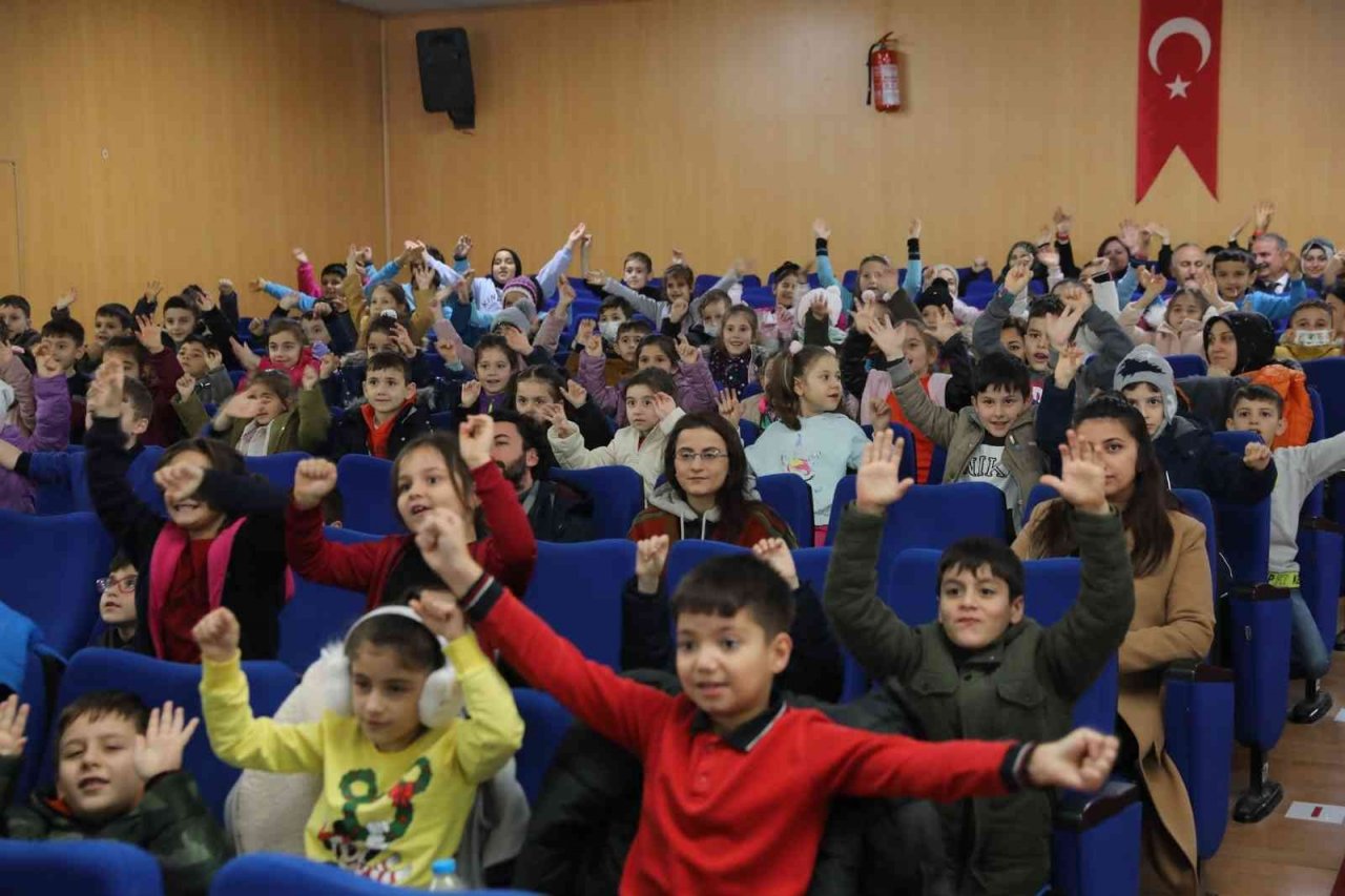 Kılıç: "Geleneksel değerlerimizi vatandaşlarımızla buluşturuyoruz"