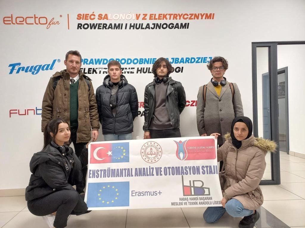 İzmirli Meslek Lisesi öğrencileri Polonya’da stajda