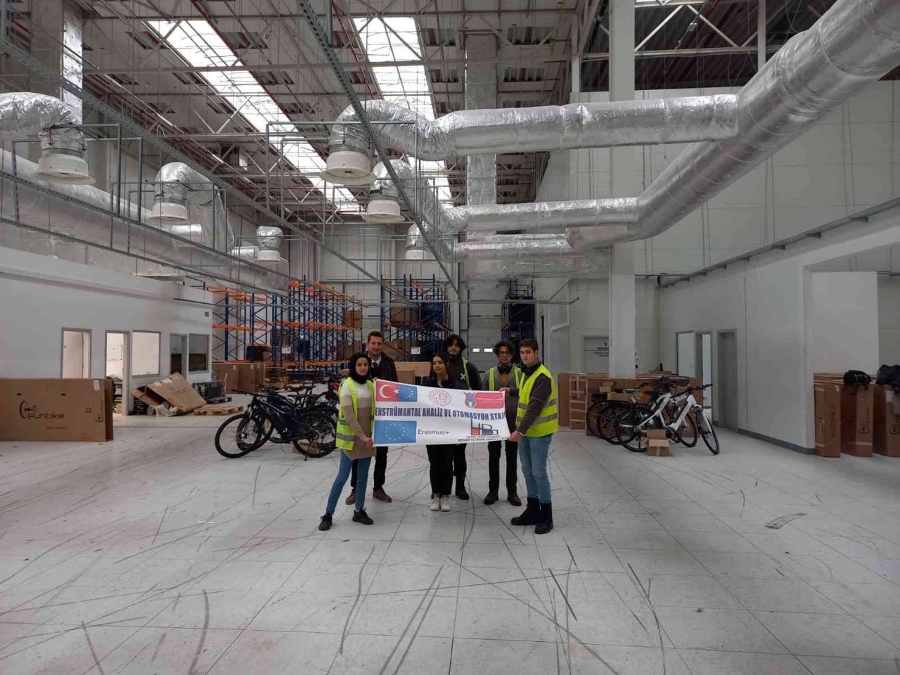 İzmirli Meslek Lisesi öğrencileri Polonya’da stajda