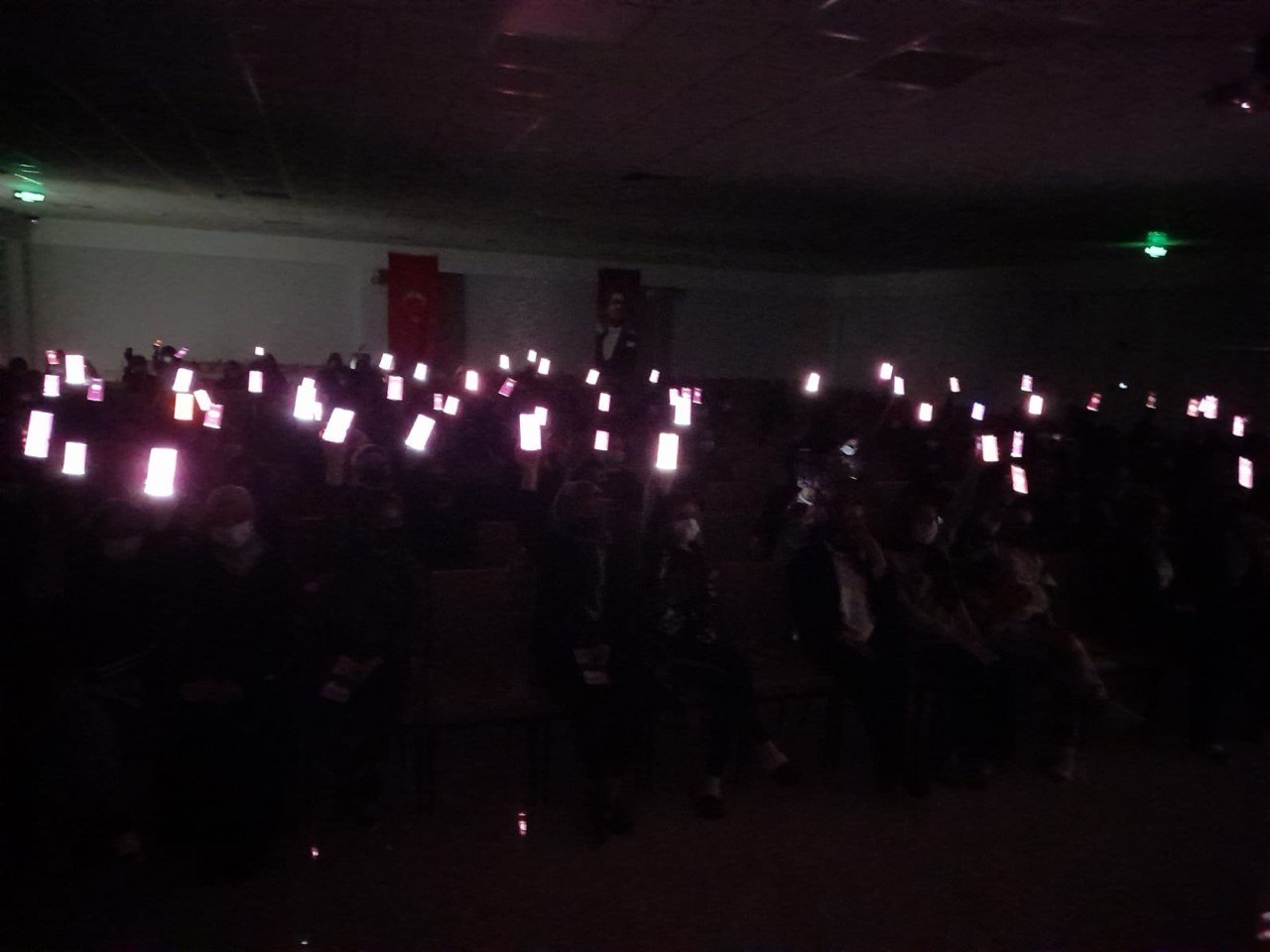 Kız öğrencilere şiddet eğitimi