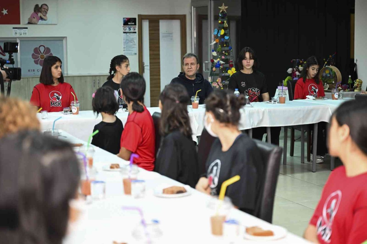 Seçer: "Amacımız çiçeklerimizin iyi bir birey olarak yetişmelerini sağlamak"
