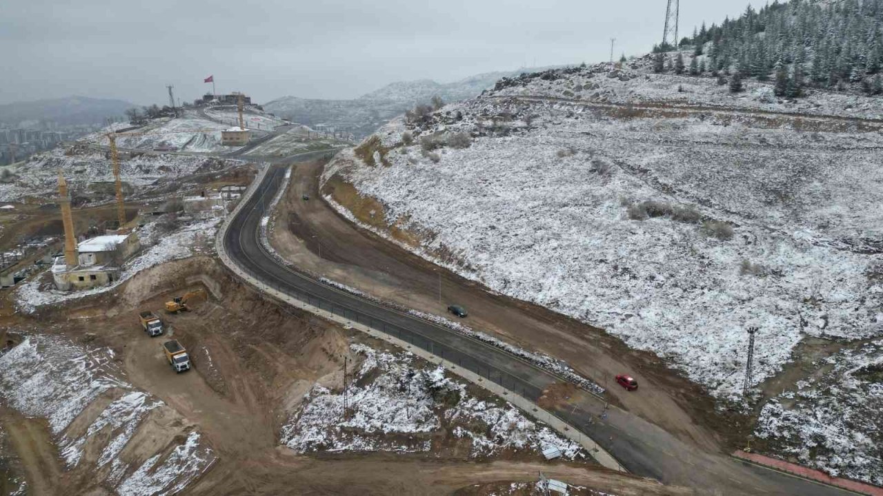 Nevşehir kalesi çevresinde yol çalışması yapılıyor