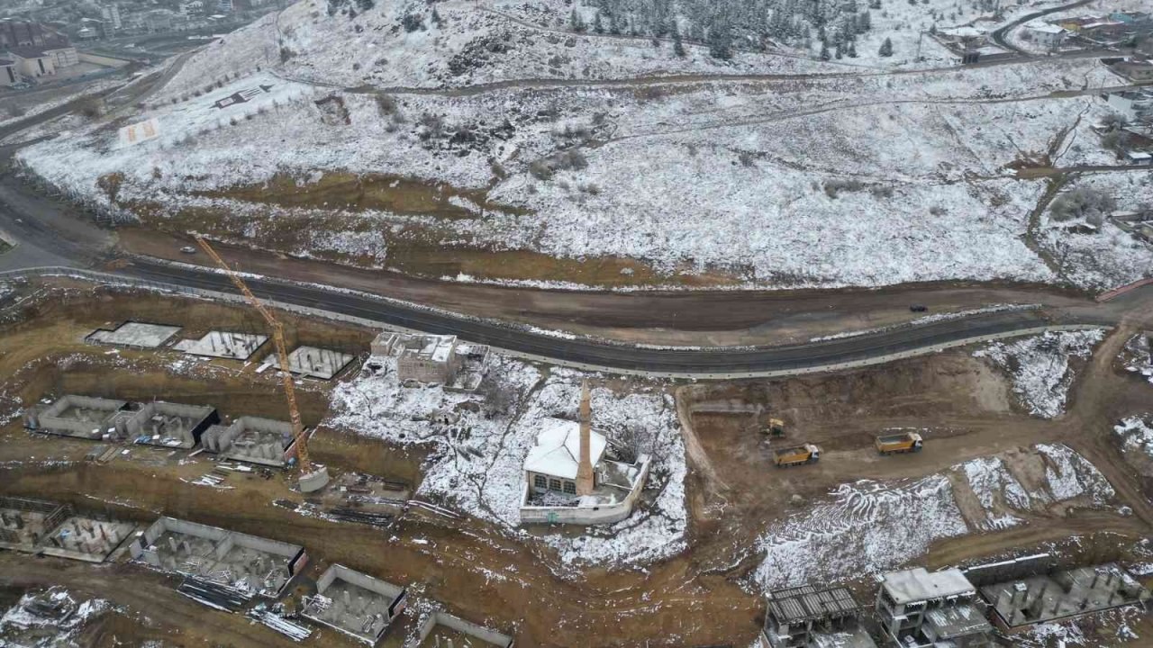 Nevşehir kalesi çevresinde yol çalışması yapılıyor