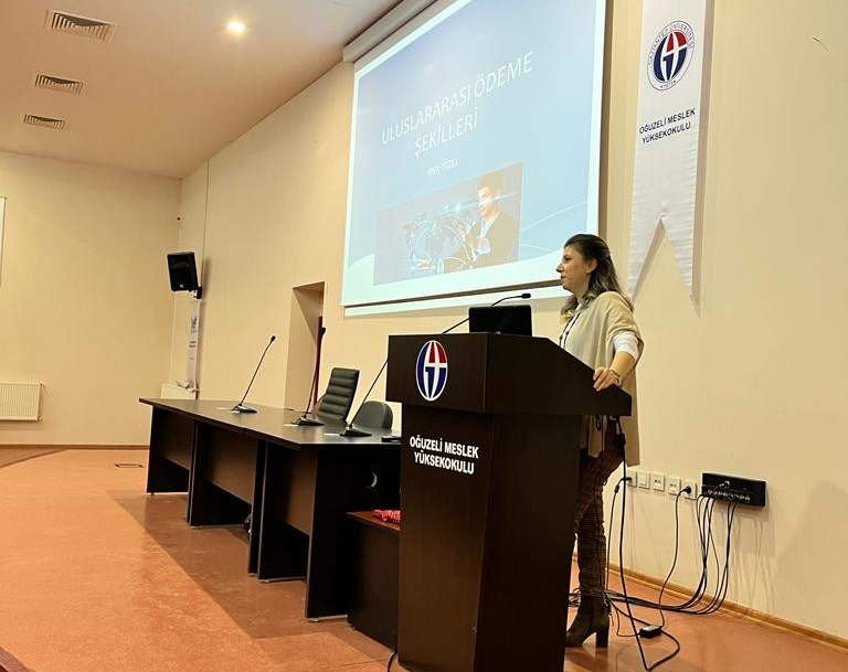 Oğuzeli MYO öğrencilerine dış ticaret konferansı