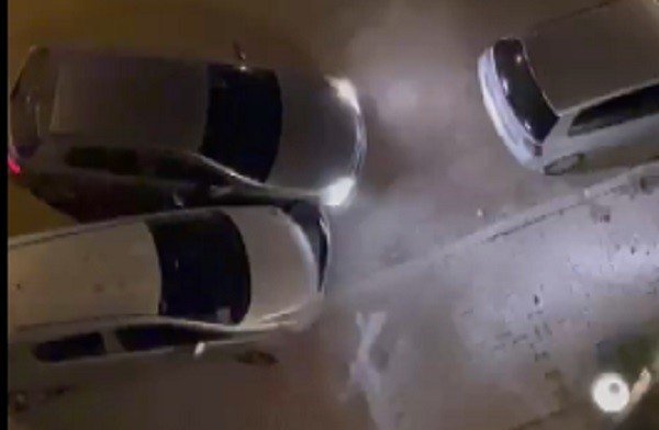 Alkollü sürücü park halindeki araçlara böyle çarptı