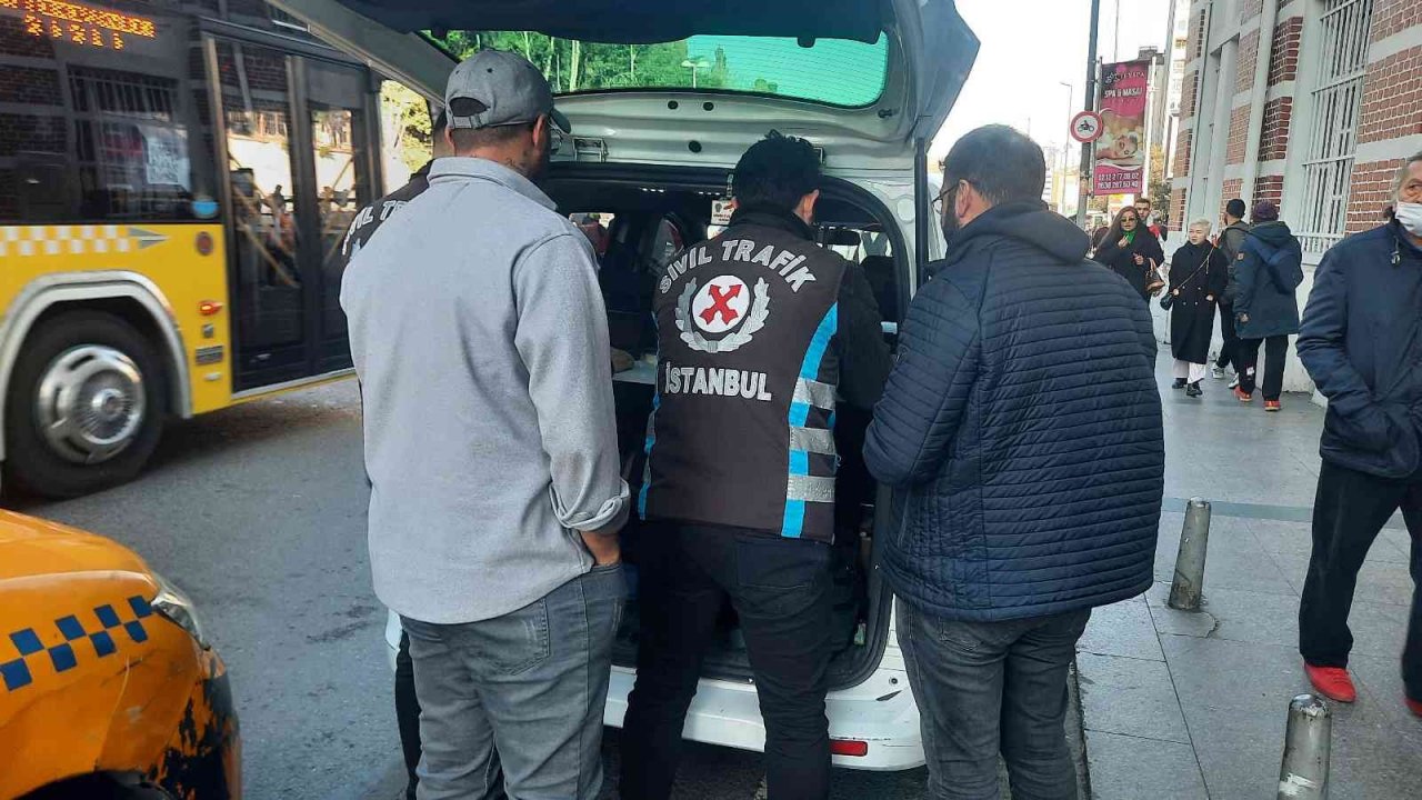 Denetime ağzında sigarayla takılan taksiciye ceza: Bir anlık dalgınlığımıza geldi