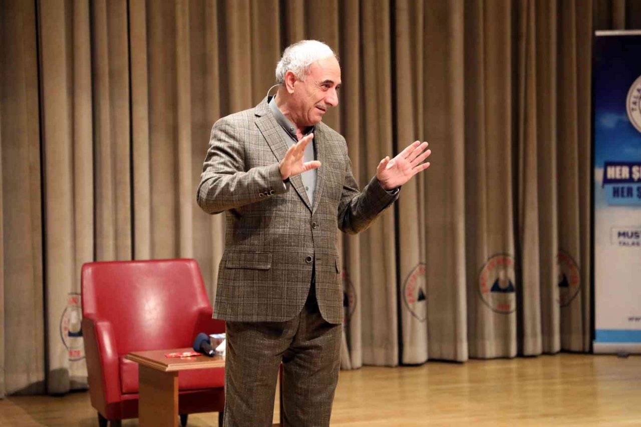 Talas’ta Nurullah Genç’ten Altın Öğütler