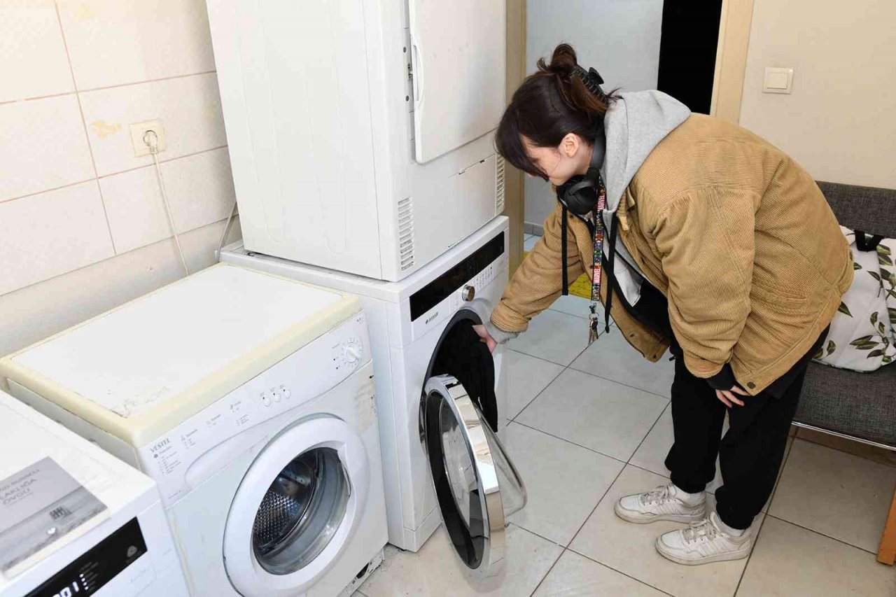 Tepebaşı’ndan gençlere ücretsiz çamaşır yıkama ve kurutma hizmeti