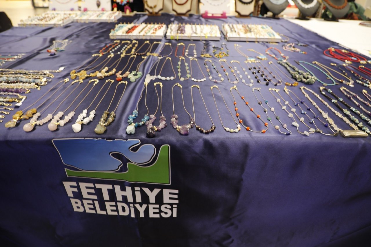 KUMSmall’da sergi ve fuar açıldı