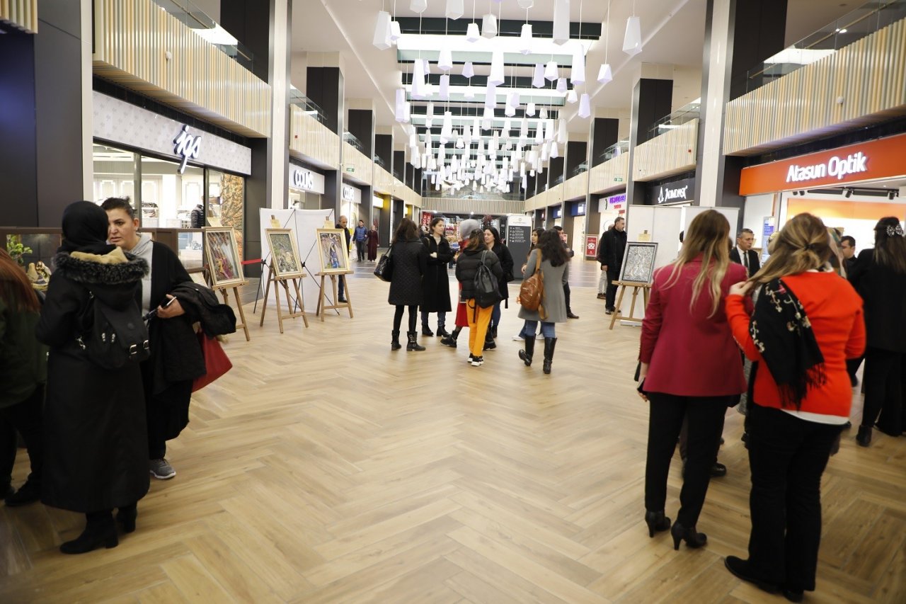 KUMSmall’da sergi ve fuar açıldı