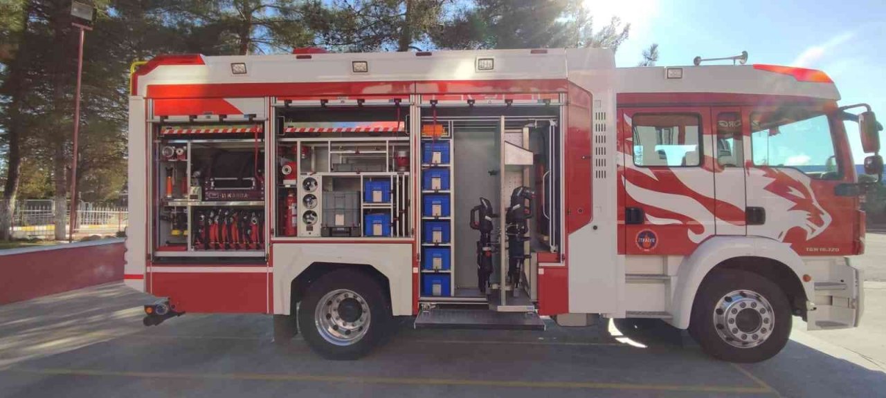 Uşak Tekstil OSB’ye yeni bir itfaiye aracı kazandırıldı