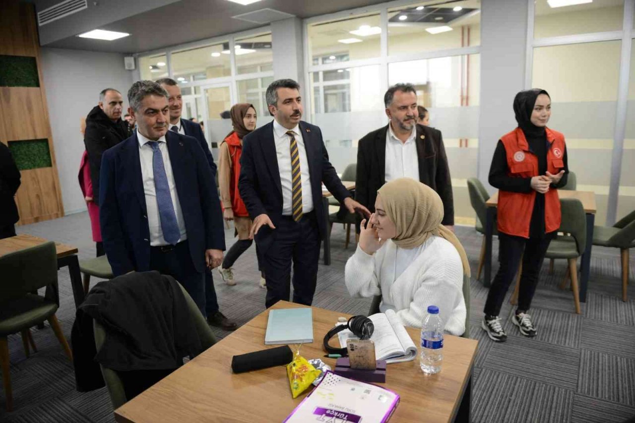 Yıldırım Gençlik Merkezi’nde dersler başladı