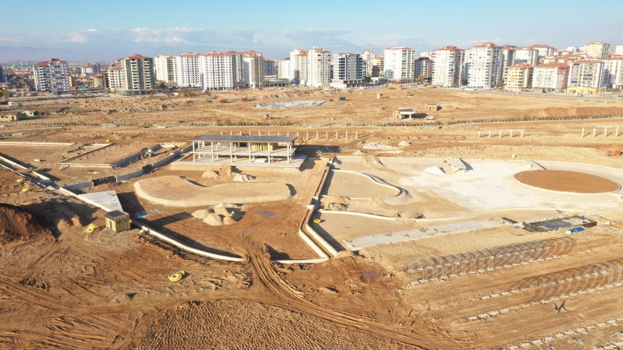 100. Yıl Kent Parkı Mayıs’ta hizmette