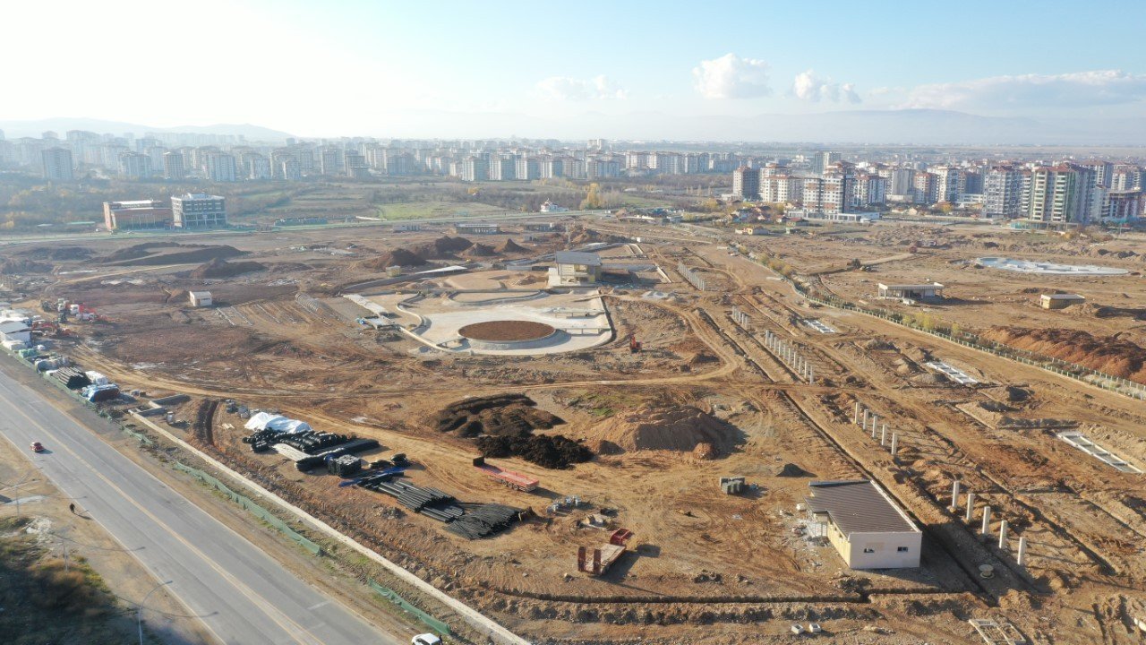 100. Yıl Kent Parkı Mayıs’ta hizmette