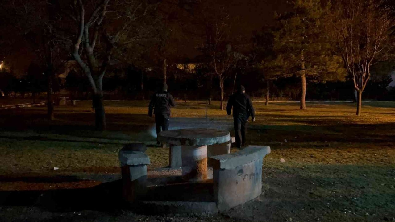 Mahalle ve çarşı bekçileri gecelerin huzurunu sağlıyor