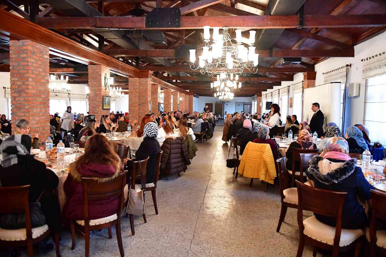 Başkan Balcı Dünya Kooperatifçilik Günü’nde Altıneller Kadın Kooperatifi üyeleri ile buluştu