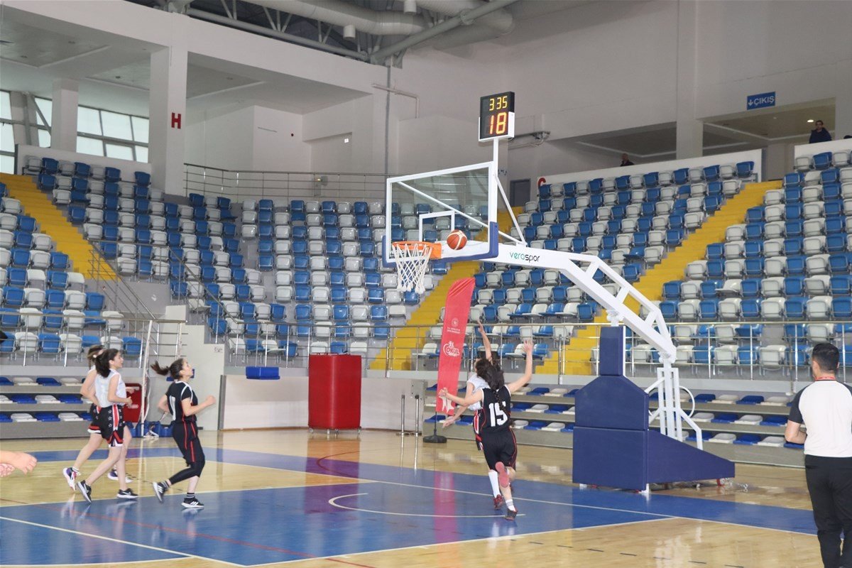 Bölge şampiyonasına katılmak için ter döktüler