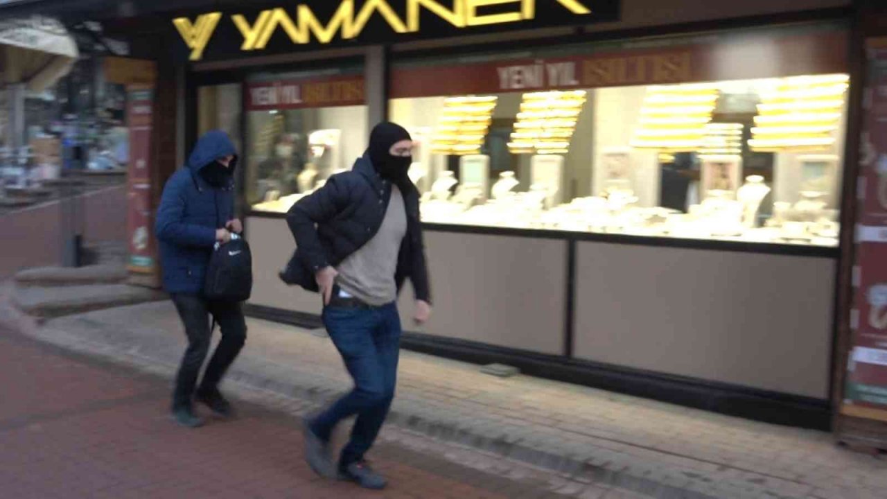 O anlar film sahnelerini aratmadı