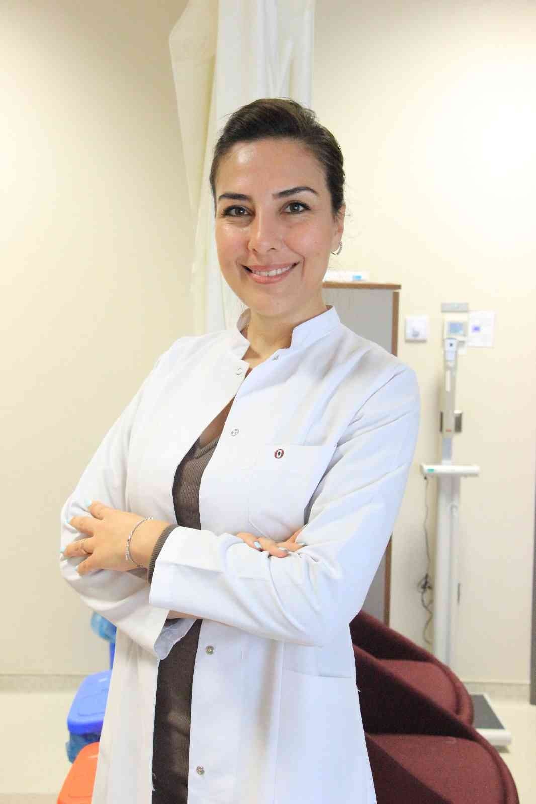 Anne karnındaki bebeğe stent takıldı