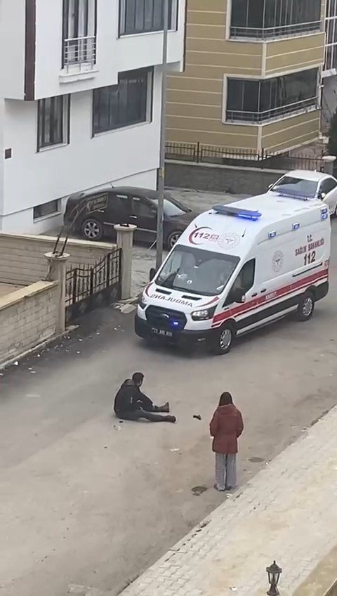 İcra yolu ile evi boşaltılan kiracı mahallede terör estirdi