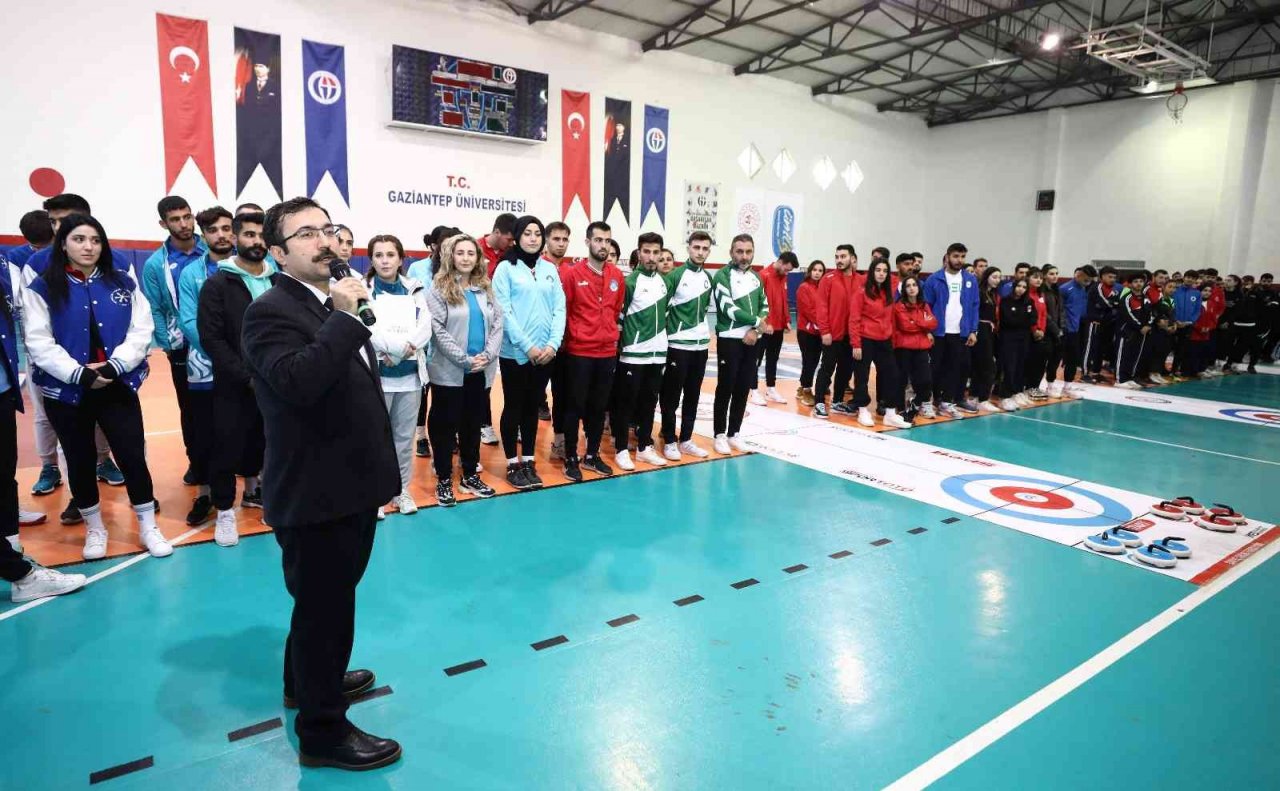 Floor Curlıng Ünilig Türkiye Şampiyonası GAÜN’de başladı