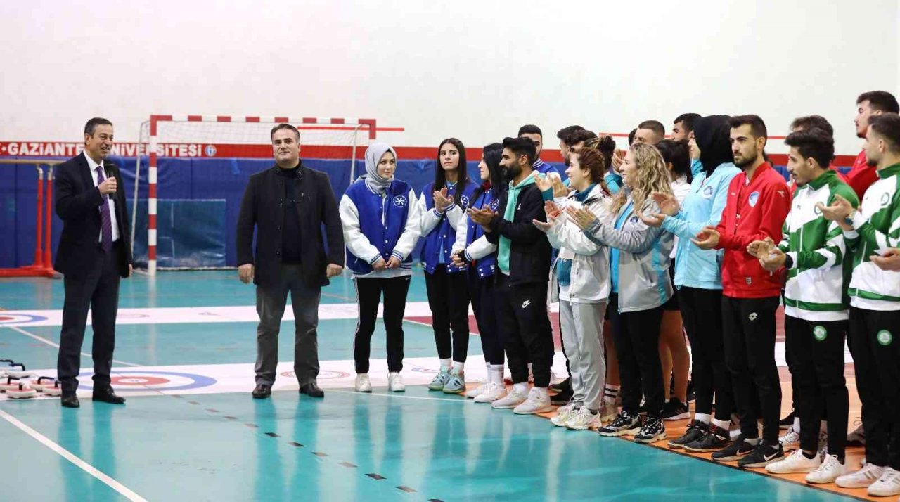 Floor Curlıng Ünilig Türkiye Şampiyonası GAÜN’de başladı