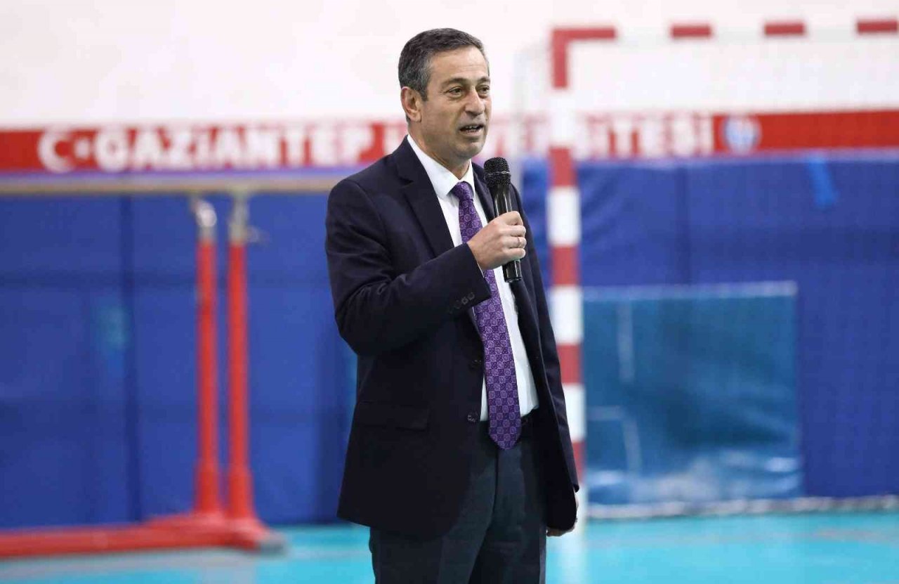 Floor Curlıng Ünilig Türkiye Şampiyonası GAÜN’de başladı