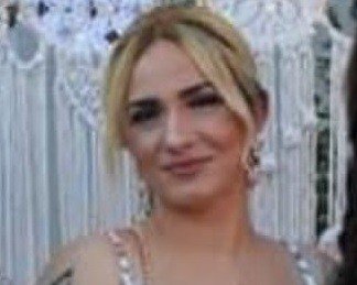 Barışmayı kabul etmeyince eşini 22 bıçak darbesiyle öldürmüş