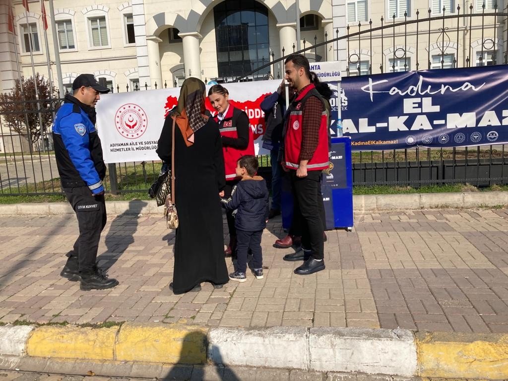 Kahta’da kadına şiddete karşı farkındalık etkinliği