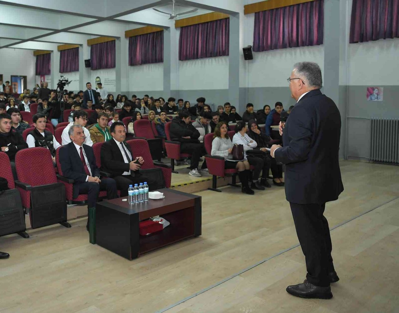 Başkan Büyükkılıç, Kariyer Günleri’ne devam ediyor