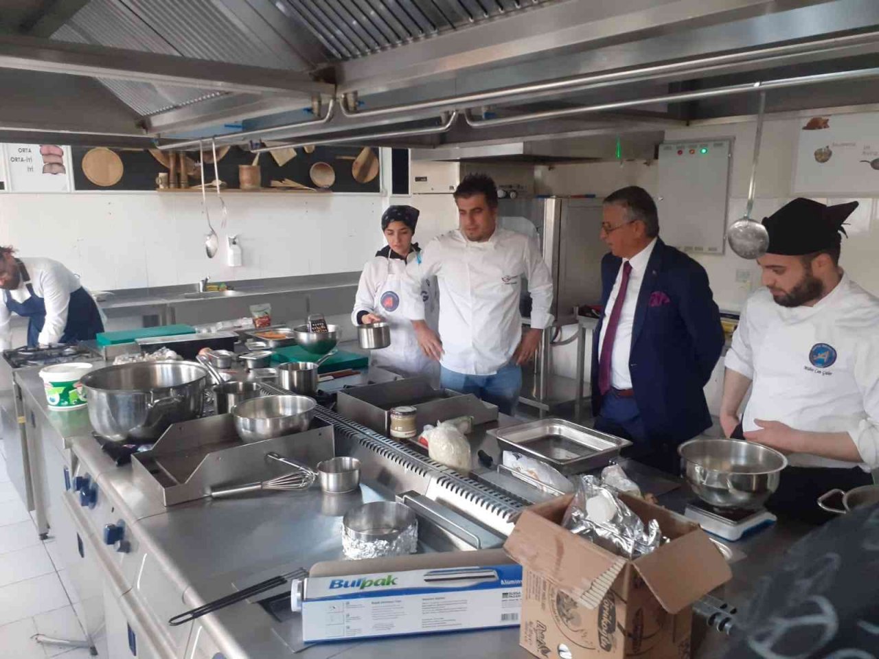 Başkan Topaloğlu geleceğin aşçılarıyla bir araya geldi