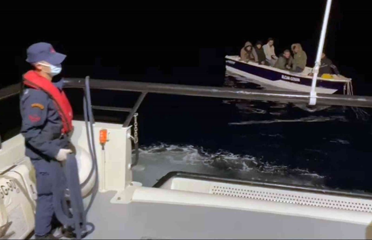 Datça’da 6 göçmen kurtarıldı, 24 göçen yakalandı