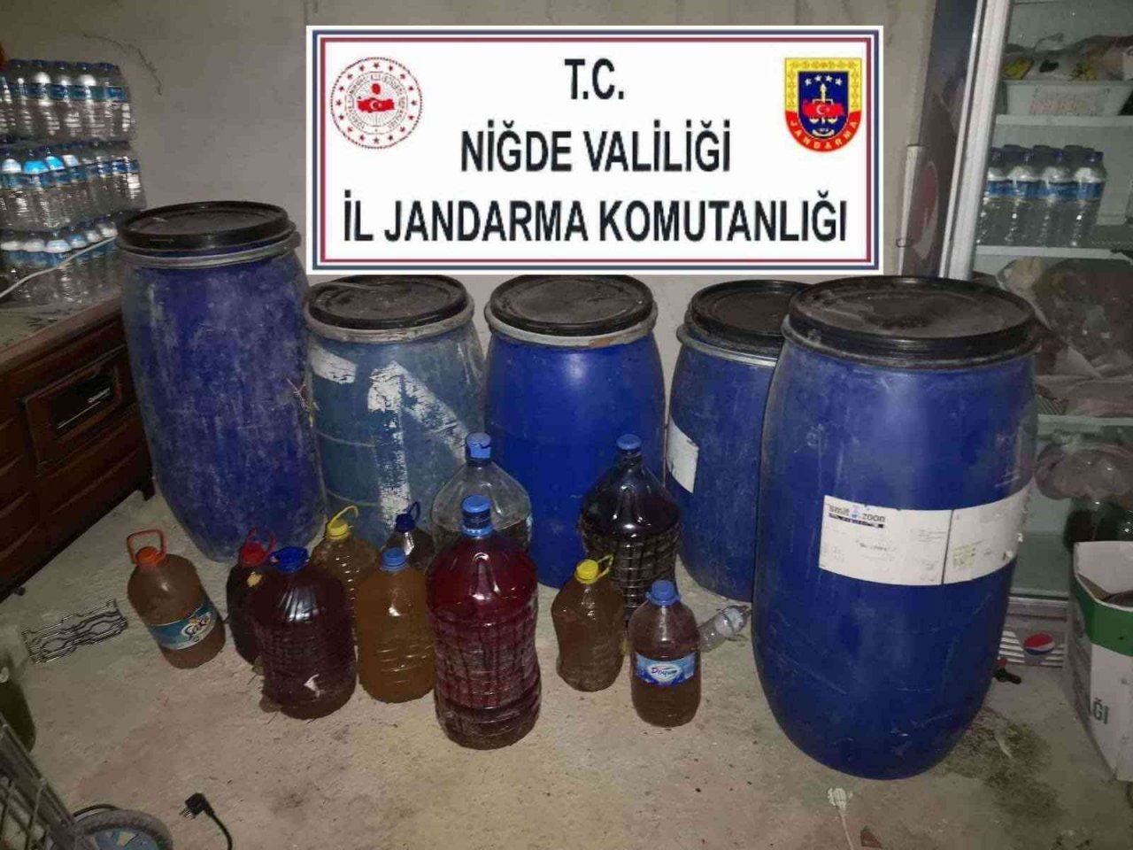 Jandarmadan sahte içki operasyonu: 8 gözaltı