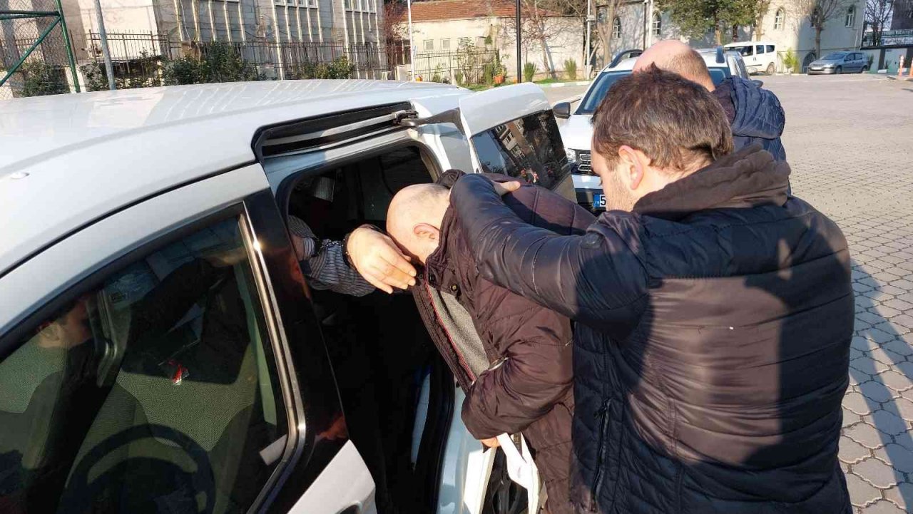 Samsun’da 2 kişi uyuşturucu ticaretinden tutuklandı