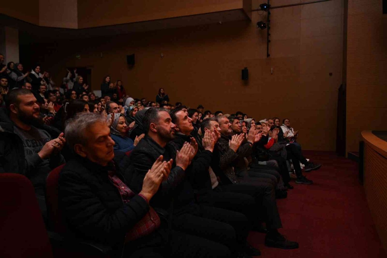 Pursaklar Belediyesi vatandaşları sanatla buluşturdu