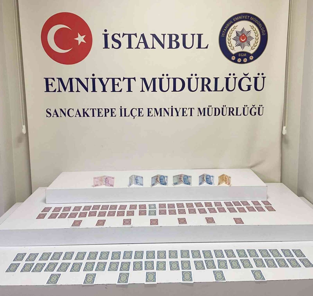 Sancaktepe’de kıraathanede kumar oynayanlara 18 bin 190 TL ceza