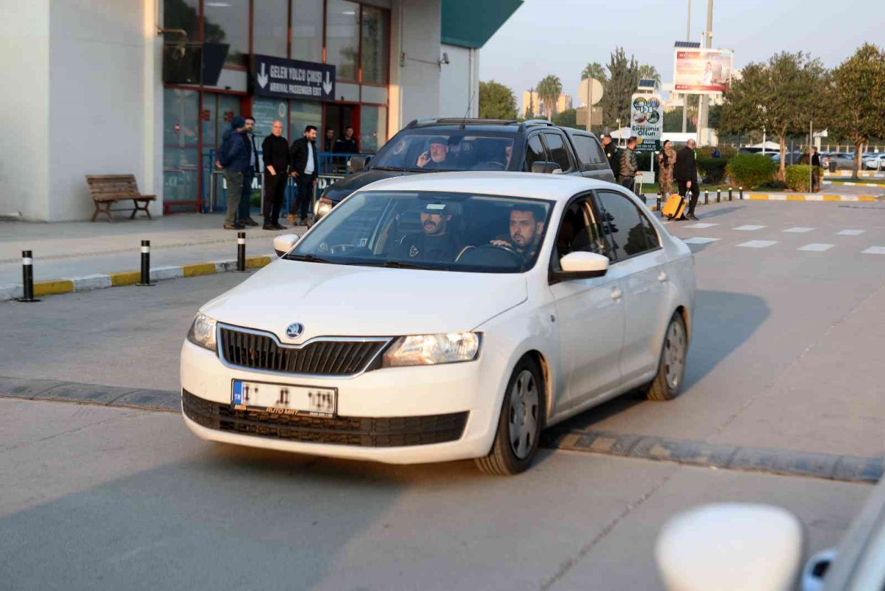 4 cinayete karışan çete lideri Adana’ya getirildi