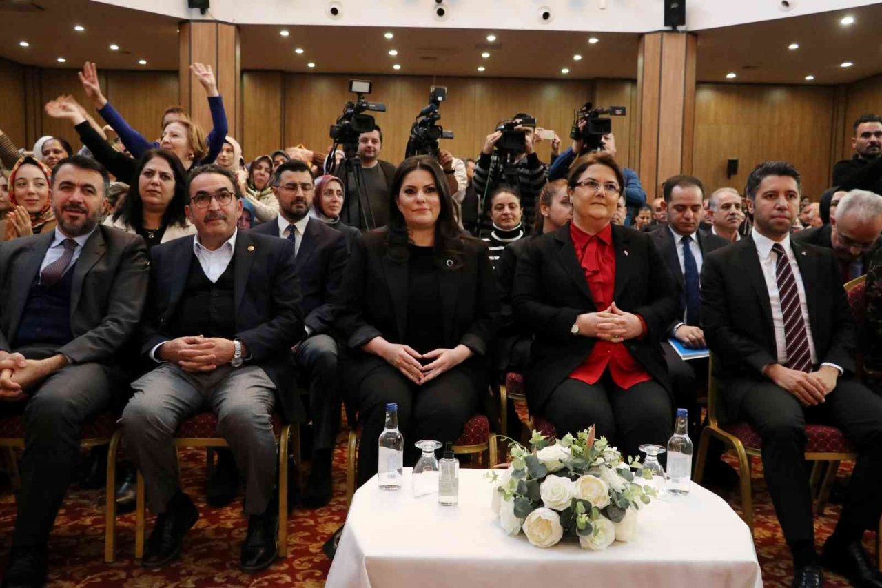 Aile ve Sosyal Hizmetler Bakanı Derya Yanık: “Bugün 50 ayrı başlıkta sosyal yardım yapıyoruz”
