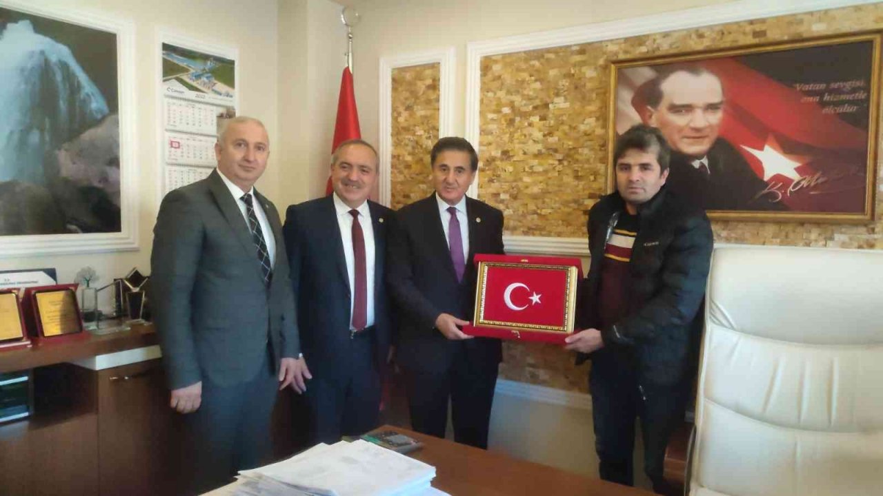 Milletvekili Güneş, Bartın’da vatandaşlarla görüştü