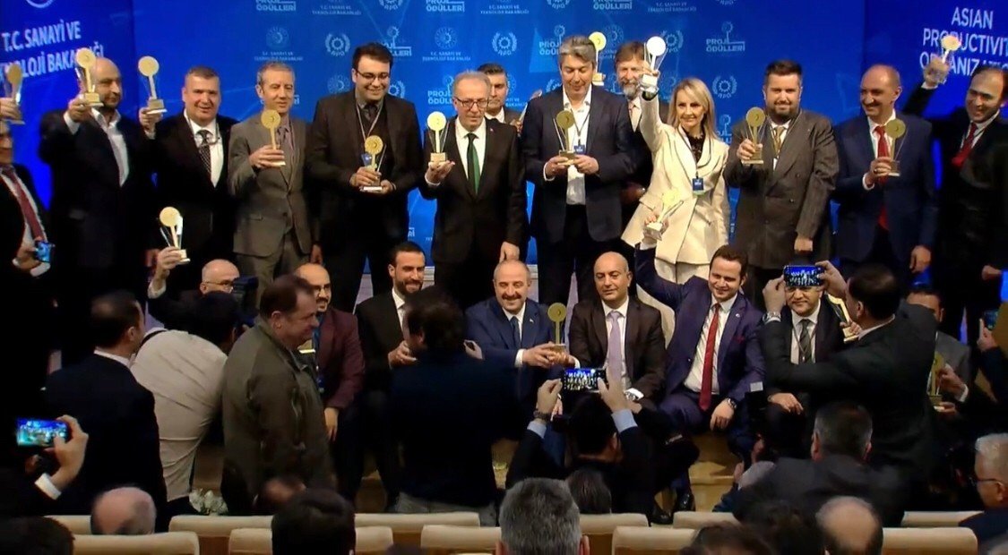 BARÜ’den verimlilik alanında gururlandıran ödül