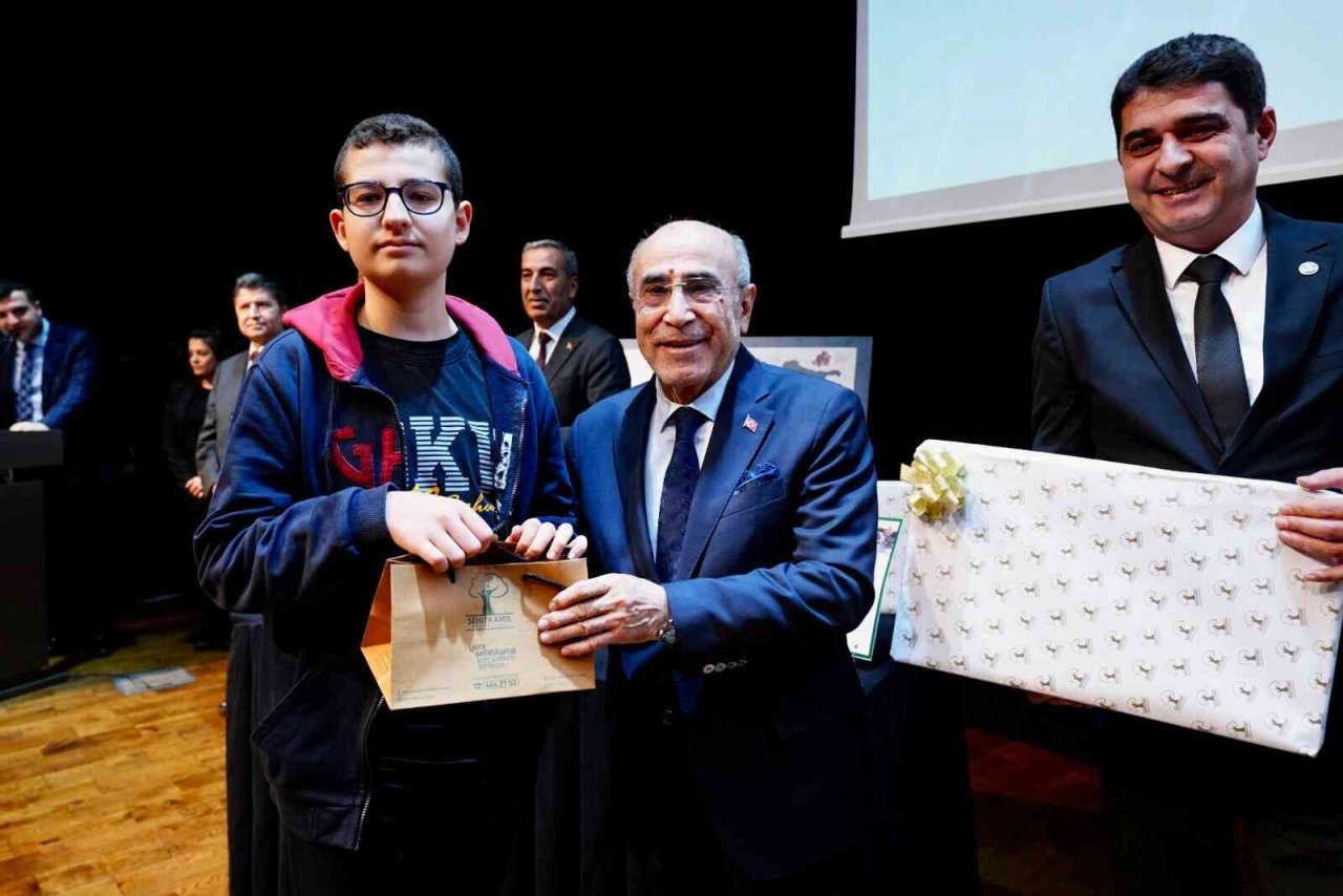 Bilgi yarışmasına Gaziantep Kolej Vakfı damgası