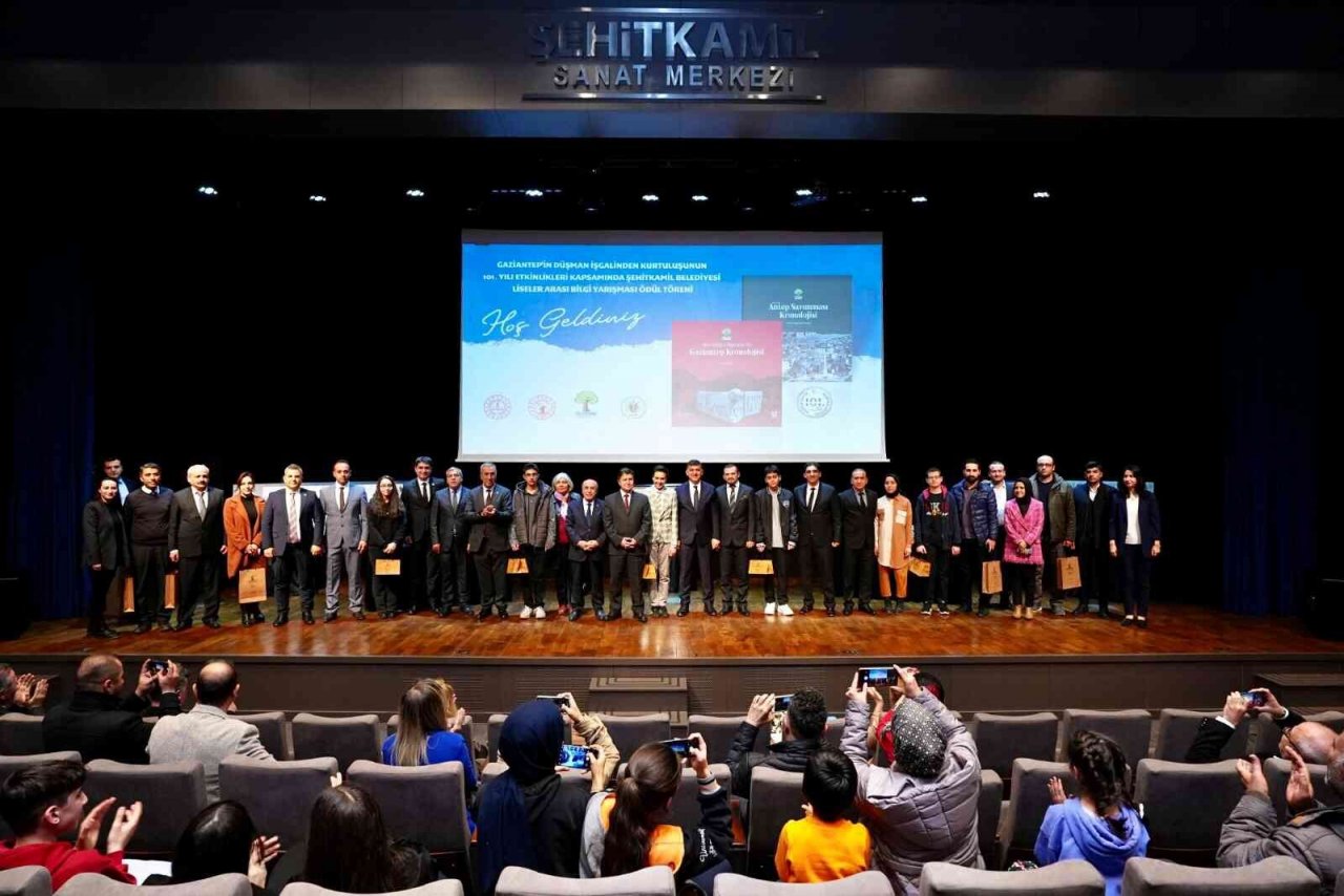 Bilgi yarışmasına Gaziantep Kolej Vakfı damgası