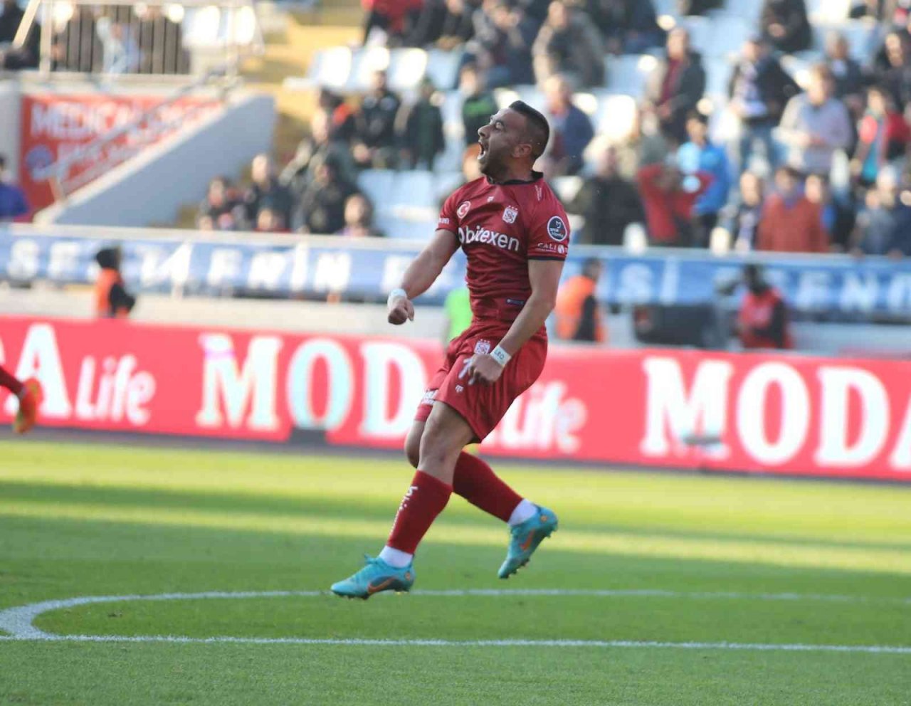 Dia Saba gol sayısını 6 yaptı