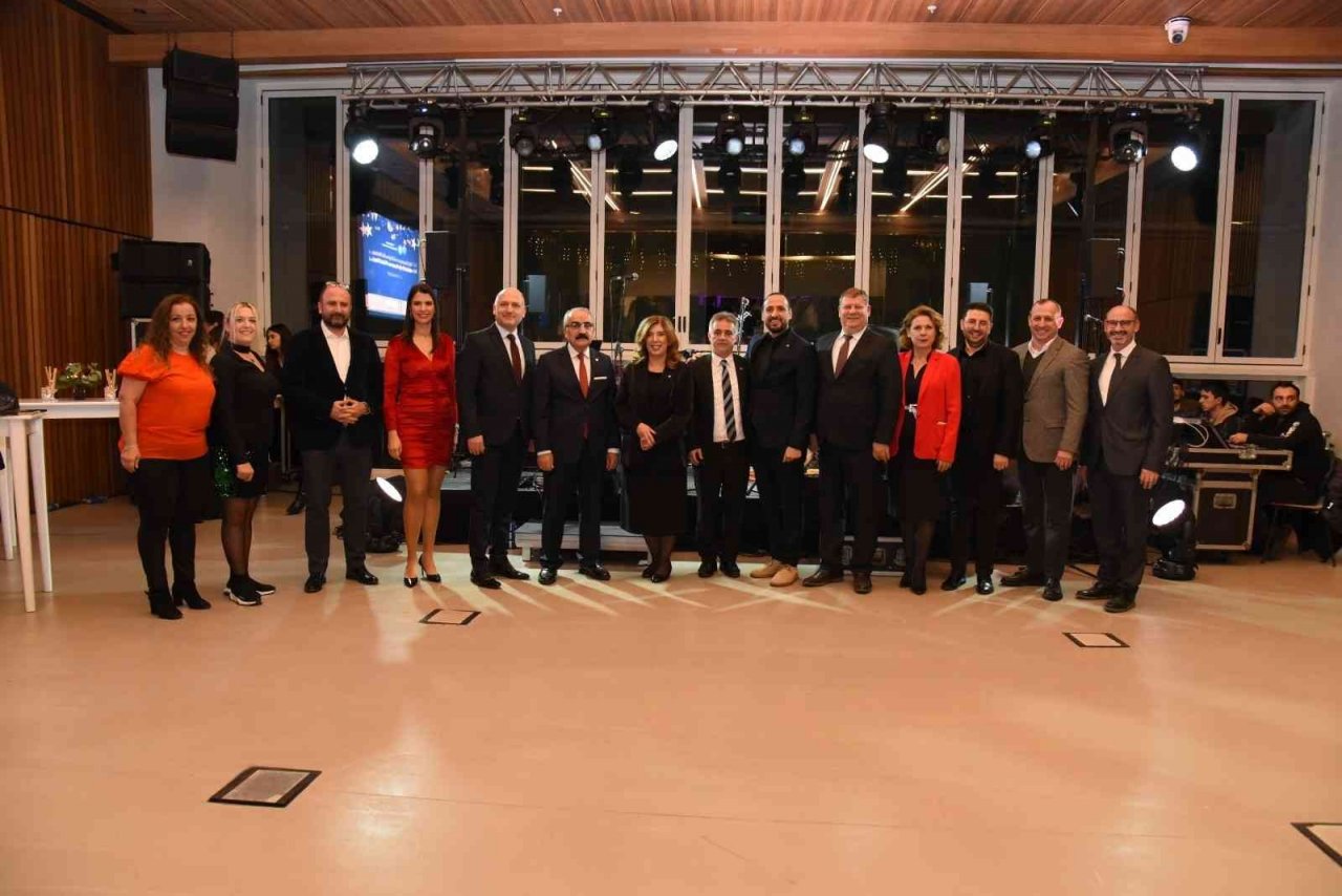 Mimarlar İzQ’da buluştu