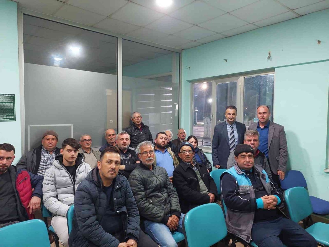 Arıcılara kışlatma eğitimleri devam ediyor