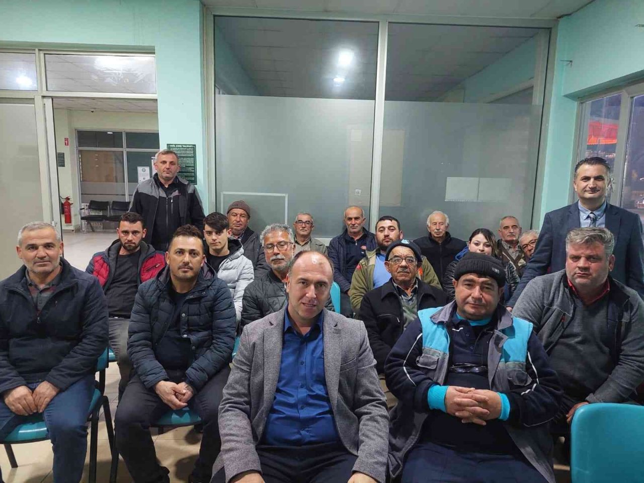 Arıcılara kışlatma eğitimleri devam ediyor